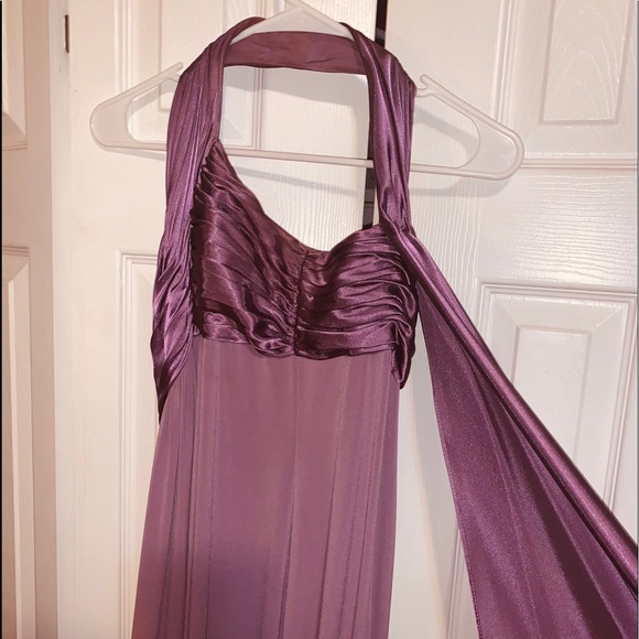 David’s Bridal Bridesmaid dress in lilac Size 14 - Picture 4 of 8